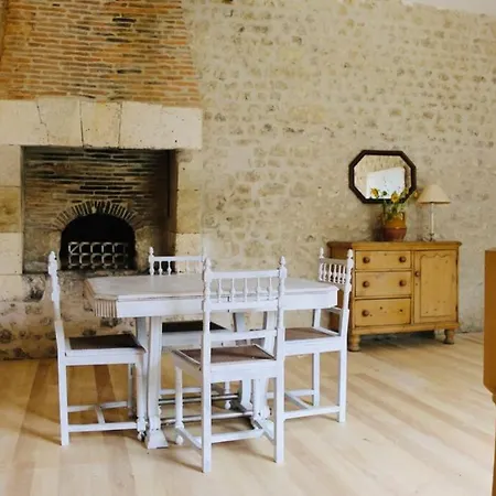 As Seen On A New Life In The Sun - Beautiful 3 Bedroom With Shared Pool * Montboyer