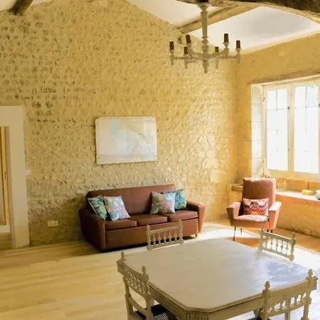 As Seen On A New Life In The Sun - Beautiful 3 Bedroom With Shared Pool Casa vacanze