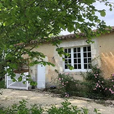 As Seen On A New Life In The Sun - Beautiful 3 Bedroom With Shared Pool Montboyer