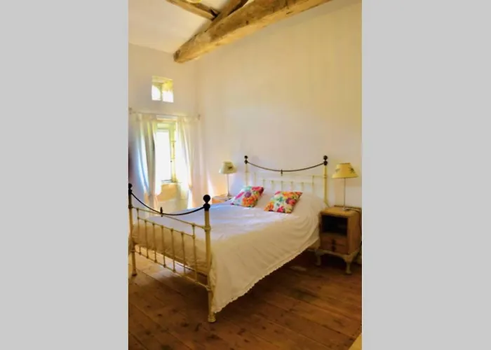 Casa de Férias As Seen On A New Life In The Sun - Beautiful 3 Bedroom With Shared Pool *