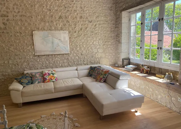 As Seen On A New Life In The Sun - Beautiful 3 Bedroom With Shared Pool Casa de Férias