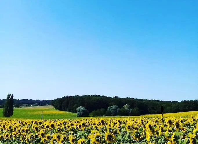 Casa de Férias As Seen On A New Life In The Sun - Beautiful 3 Bedroom With Shared Pool *