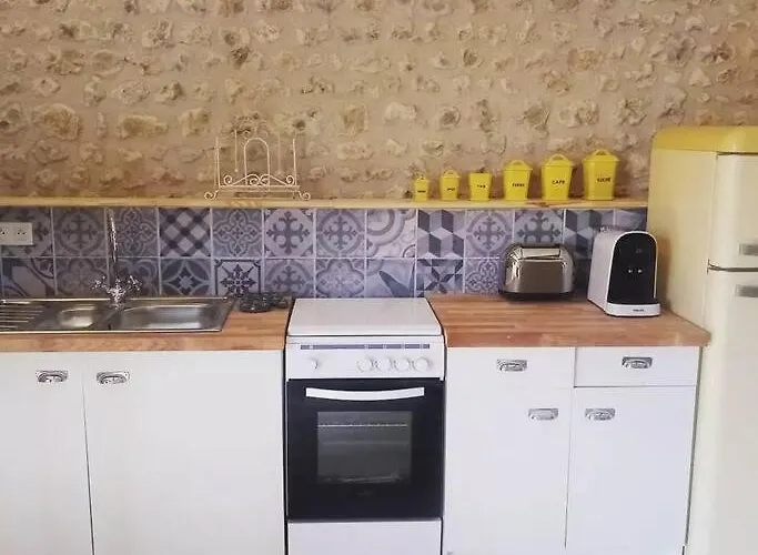 As Seen On A New Life In The Sun - Beautiful 3 Bedroom With Shared Pool Montboyer